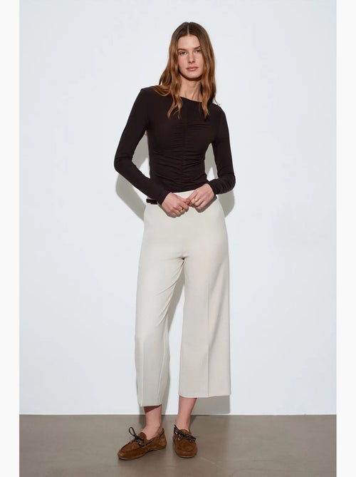 Blusa slim fit com decote barco e manga comprida dilvin - Kiabi