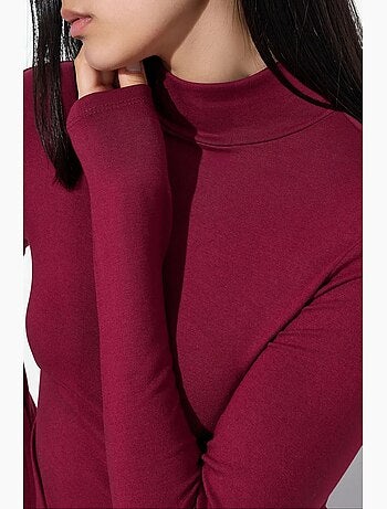 Blusa slim fit com meia gola alta busem