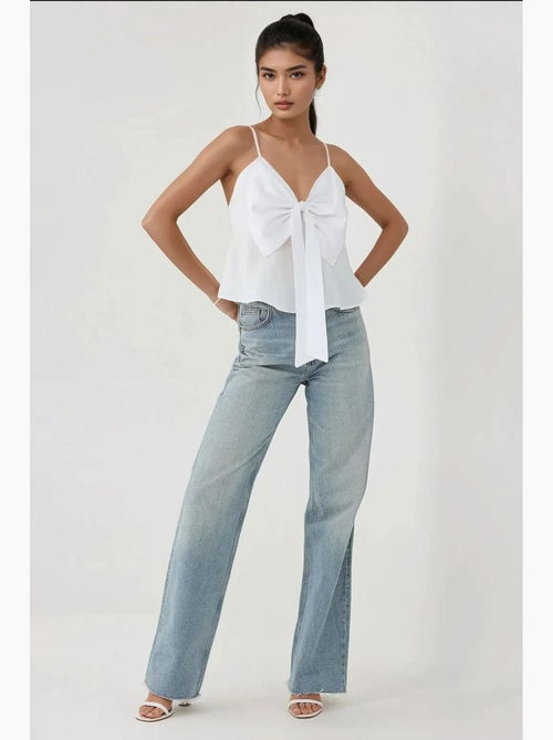 Blusa soft touch com decote em v e detalhe de laço hiccup - Kiabi Blusa soft touch com decote em v e detalhe de laço hiccup - Kiabi