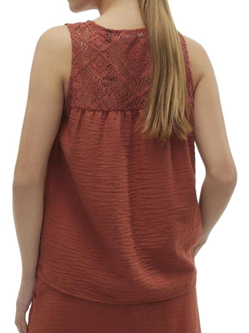 Blusa Terracota Vero Moda Chris para Mulher - Kiabi Blusa Terracota Vero Moda Chris para Mulher - Kiabi