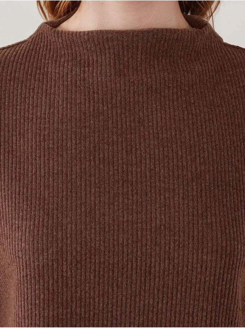 Blusa texturizada com decote em bico hiccup Castanho-claro - Kiabi