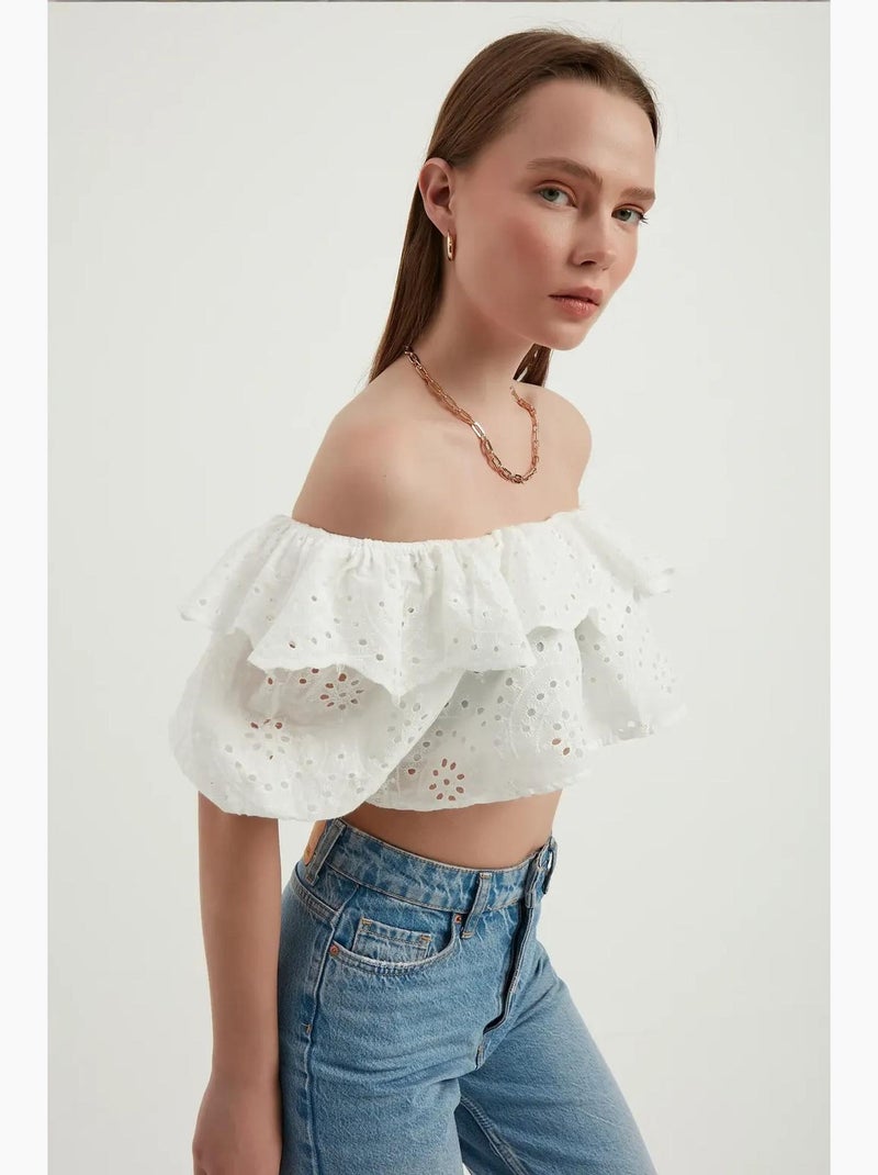 Blusa texturizada de ombro a ombro com folhos e mangas balão hiccup Branco - Kiabi