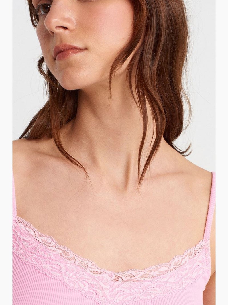 Blusa tipo camisola de malha com renda slim fit dilvin Rosa doce - Kiabi