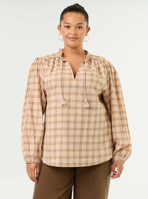 Blusa xadrez com decote com laço - Kiabi Blusa xadrez com decote com laço - Kiabi