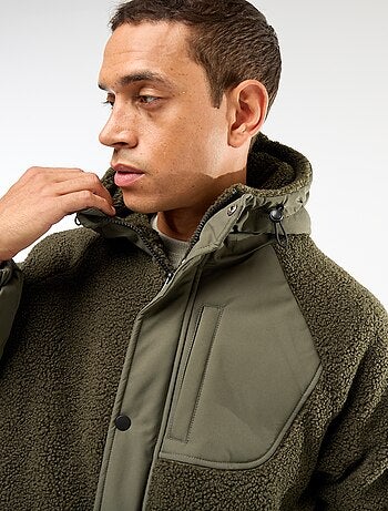 Blusão com capuz efeito pele de ovelha