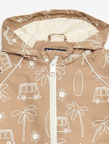 Blusão corta-vento com capuz estampado