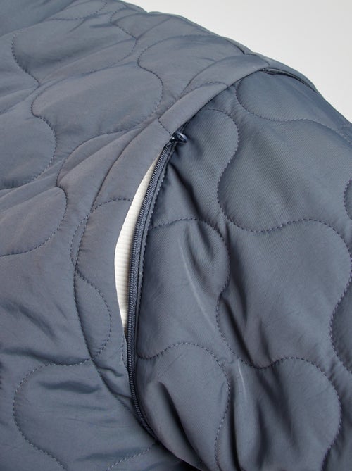 Blusão de penas acolchoado com mangas amovíveis - Kiabi