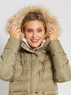 Blusão de penas curto acolchoado - Kiabi