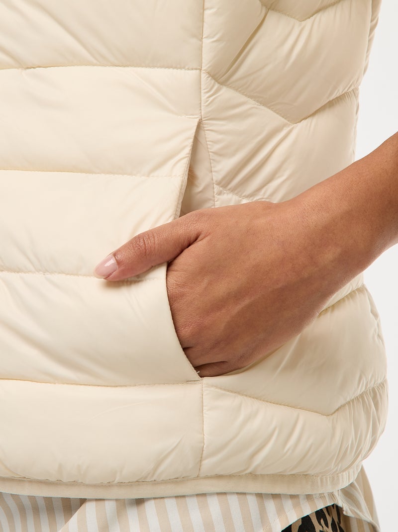 Blusão de penas leve e acolchoado sem mangas Branco - Kiabi