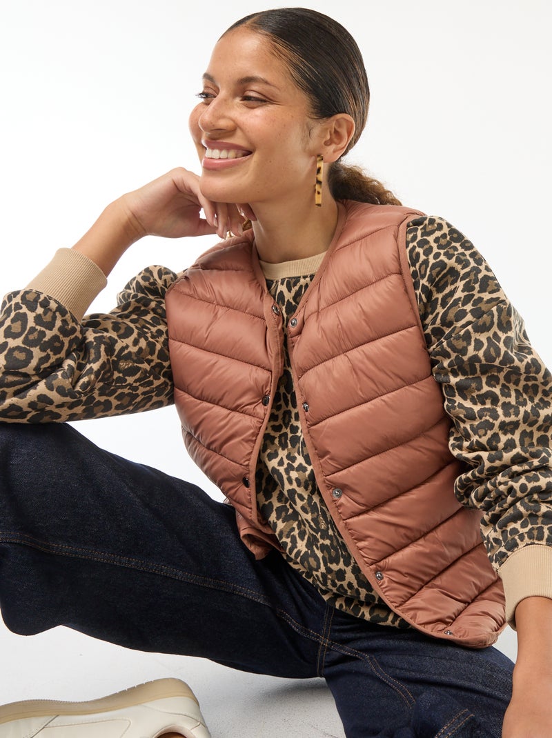 Blusão de penas leve e acolchoado sem mangas Castanho - Kiabi