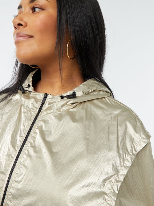 Blusão dourado com capuz - Kiabi