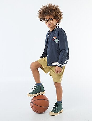 Blusão estilo aviador com botões de pressão