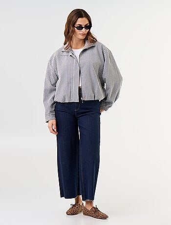 Blusão estilo bomber aos quadrados