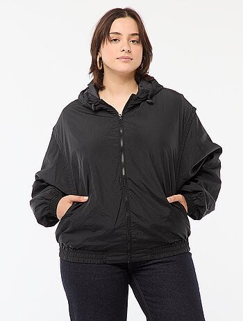 Blusão impermeável estilo corta-vento com capuz