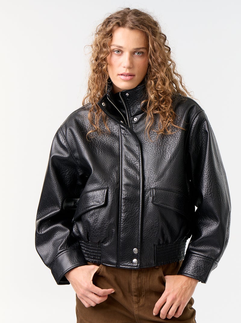 Blusão oversize em imitação de pele com gola alta Preto - Kiabi