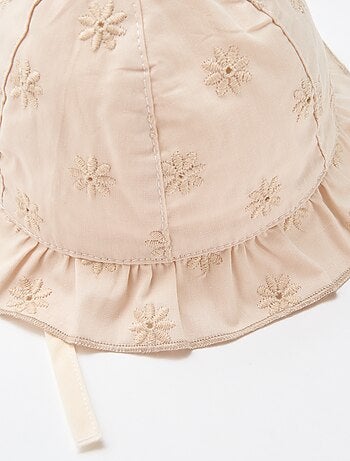 Chapéu de balde com folhos e limões bordados