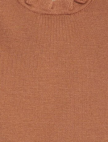 Body camisola com gola com folhos