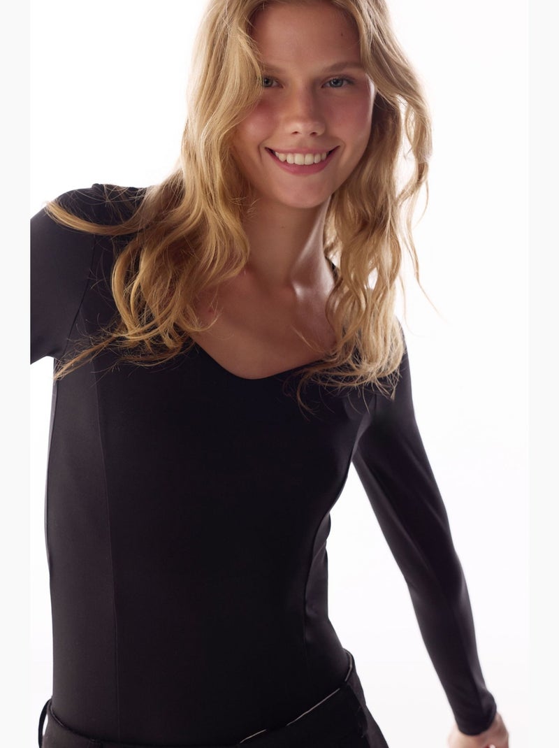 Body com decote coração e manga comprida penti Preto - Kiabi