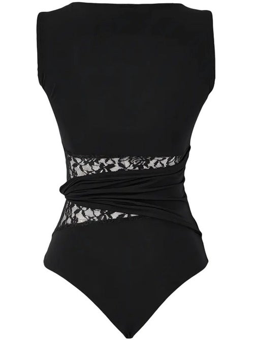 Body com recortes e detalhes em renda hiccup - Kiabi Body com recortes e detalhes em renda hiccup - Kiabi