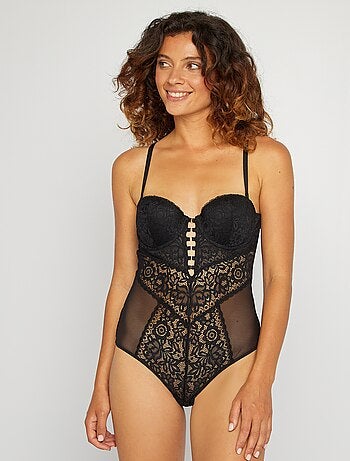 Body corpete de renda