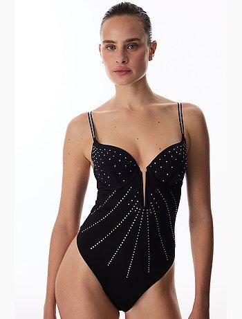Body de cetim com decote em v profundo e aro penti