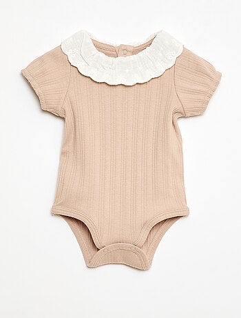 Body de manga comprida em malha canelada com gola fantasia