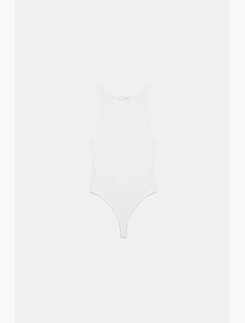 Body em jersey slim fit com decote halter dilvin
