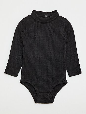 Body em malha piqué com gola alta