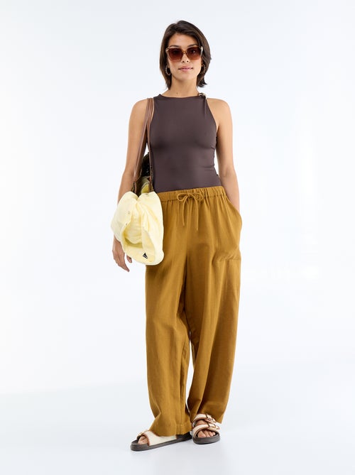 Body liso com bijuteria de fantasia nas alças - Kiabi