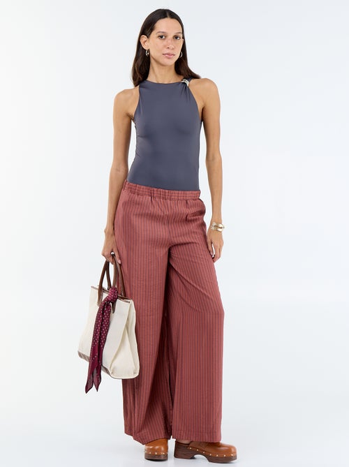 Body liso com bijuteria de fantasia nas alças - Kiabi