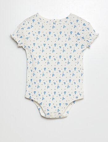Body nervurado com motivo floral