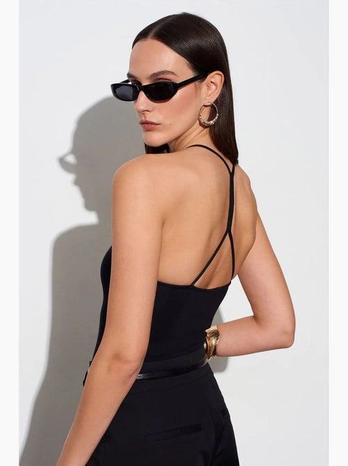 Body recortes decote halter justo dilvin - Kiabi Body recortes decote halter justo dilvin - Kiabi