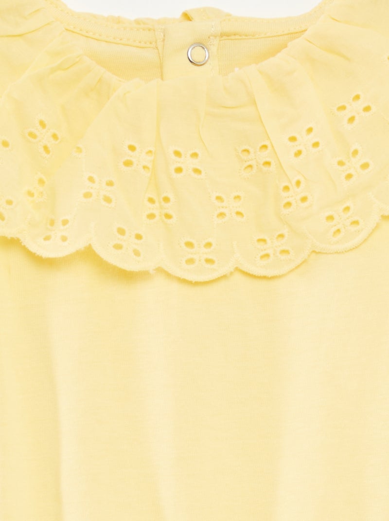 Body sem mangas com gola larga e bordado inglês AMARELO - Kiabi