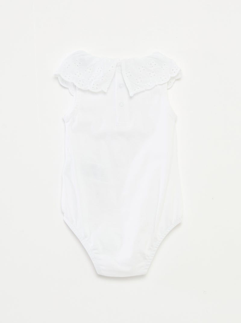 Body sem mangas com gola larga e bordado inglês Branco - Kiabi