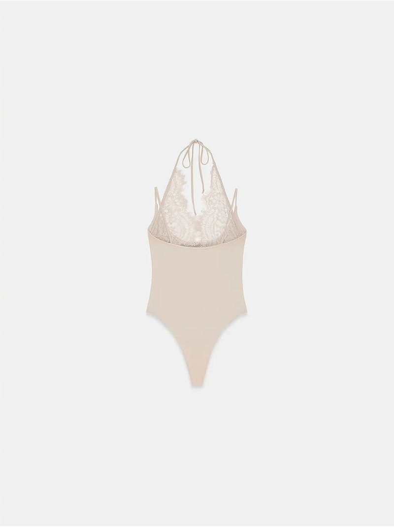 Body sem mangas com recortes bordados dilvin Bege-argila - Kiabi
