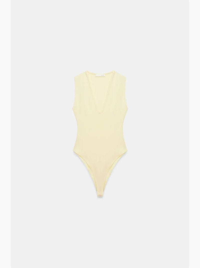 Body sem mangas decote u justo dilvin Creme - Kiabi