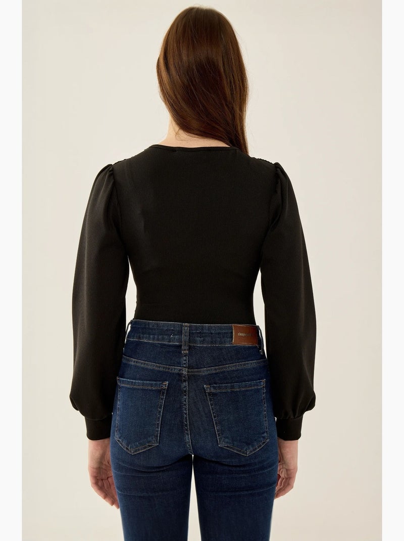 Body slim fit com decote em v e mangas balão hiccup Preto - Kiabi