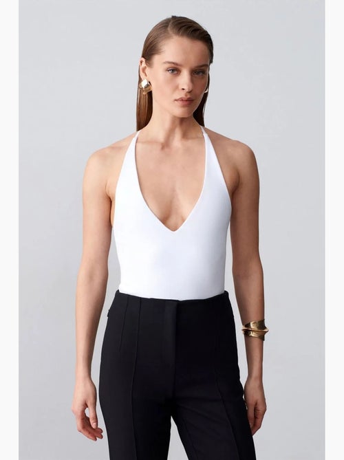 Body slim fit com recortes e decote halter dilvin - Kiabi Body slim fit com recortes e decote halter dilvin - Kiabi
