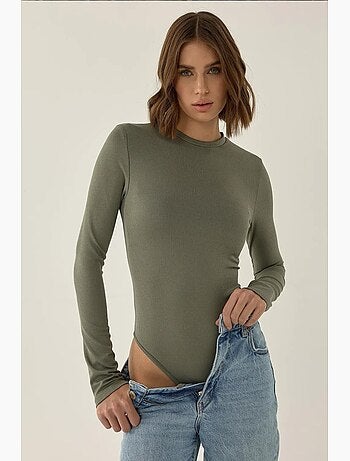 Body slim fit de manga comprida e gola redonda hiccup