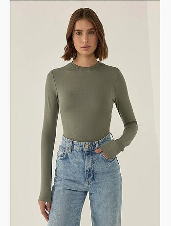 Body slim fit de manga comprida e gola redonda hiccup