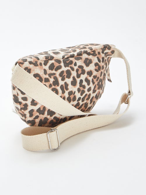 Bolsa de cintura grande com etiqueta tecida - Kiabi