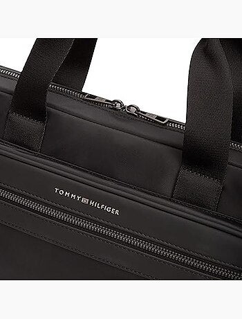 Bolsa de tiracolo tommy hilfiger repreve preta para homem