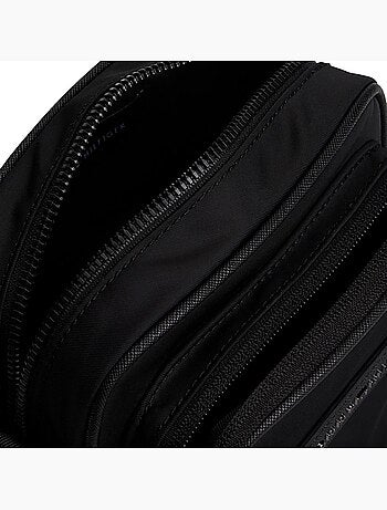 Bolsa Tiracolo Tommy Hilfiger Repreve Mini Preta