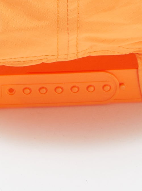 Boné ajustável em tecido - Kiabi