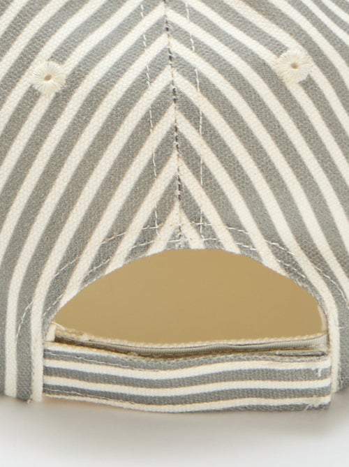 Boné às Riscas - Kiabi