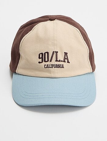 Boné 'California' com fecho de velcro