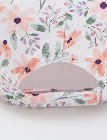 Boné com estampado 'flores'