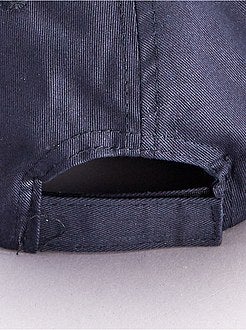 Boné com pala dupla 'Tubarão' - Kiabi