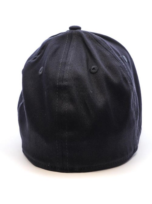 Boné New Era 39Thirty League Essential Azul Marinho para Homem - Kiabi Boné New Era 39Thirty League Essential Azul Marinho para Homem - Kiabi
