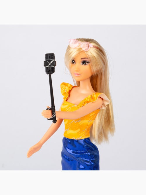 Boneca com carro desportivo e acessórios isabella - Kiabi